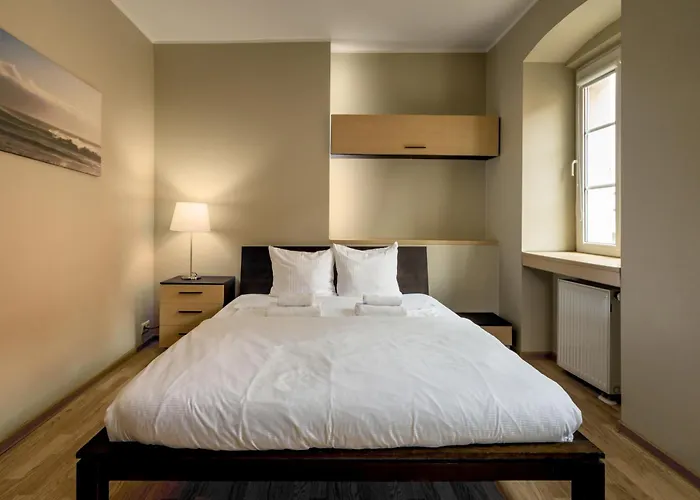 Rentplanet - Wiezienna Apartment *