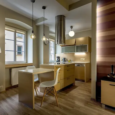 Rentplanet - Wiezienna Apartment *